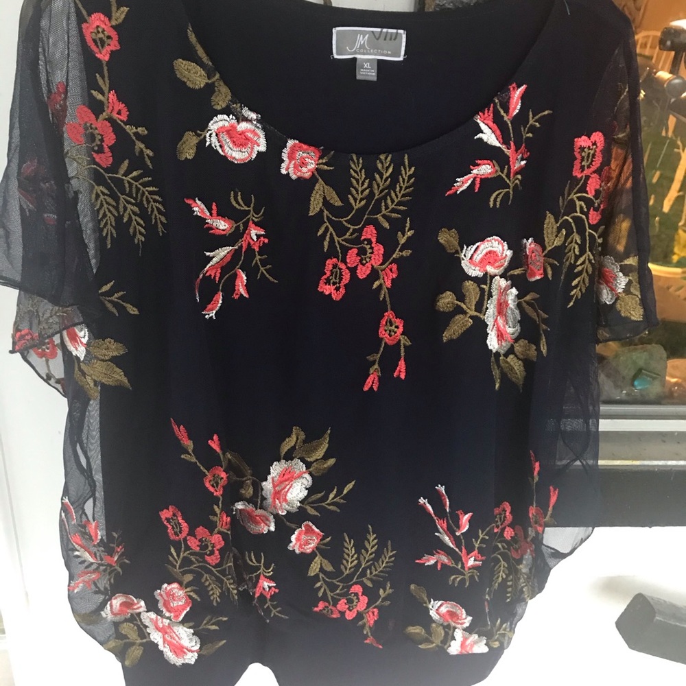 HM Collection Embroidered blouse